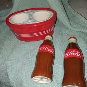 Coke SnP Shakers w/ Tub Holder